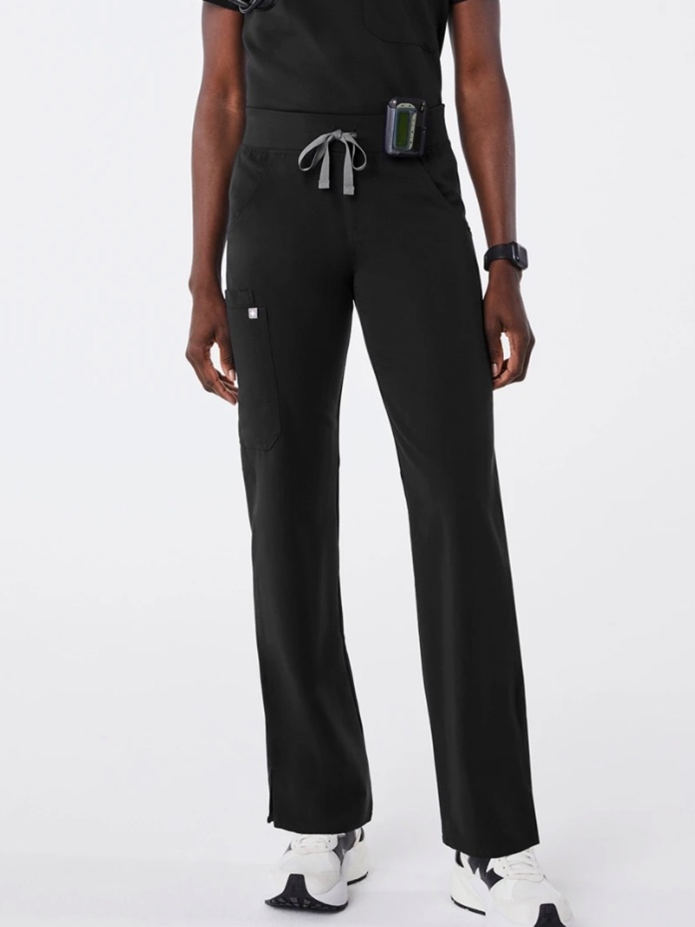Figs Women's Medium Tall Black Kade Straight Leg Scrub Pants